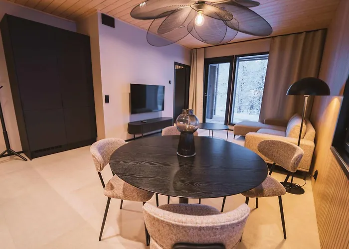 Capercaillie Levi #6 *