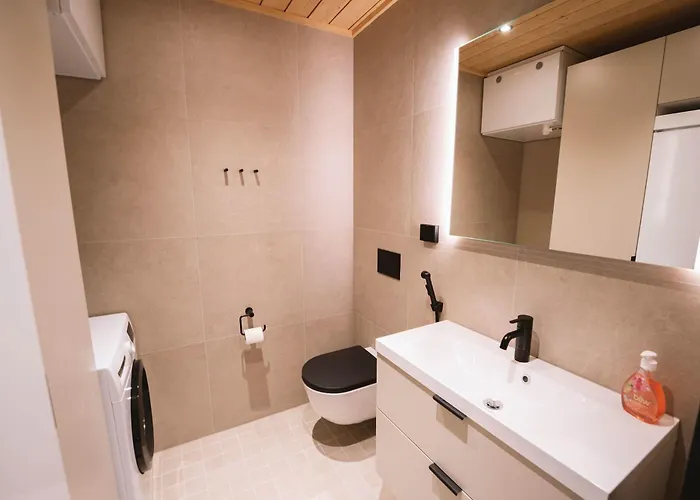 Capercaillie Levi #6 *